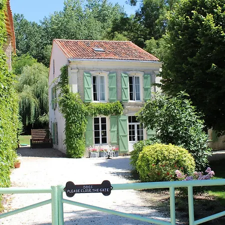 招待所 Moulin De La Fosse Gites 1 *